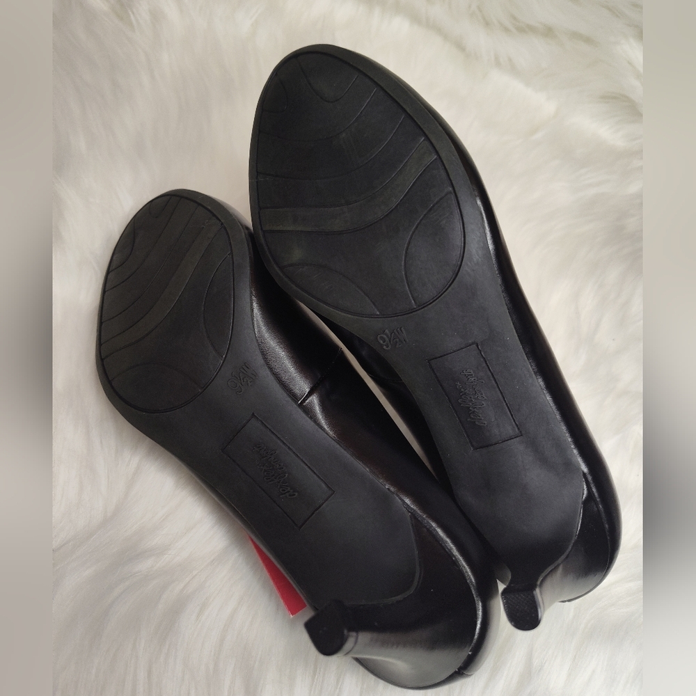 Classic Black Heels 👠 Pumps 9.5 Wide - Picture 7 of 10